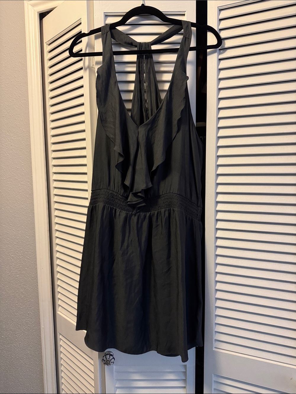 Source Unknown Dark Gray Ruffled V-Neck Dress